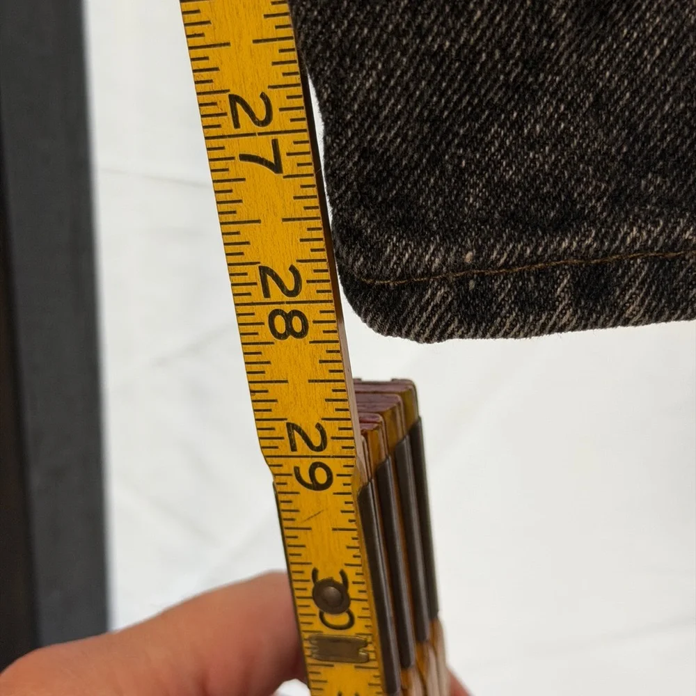 Levi's Men's Dark Gray Relaxed Jeans - Picture 5 of 6